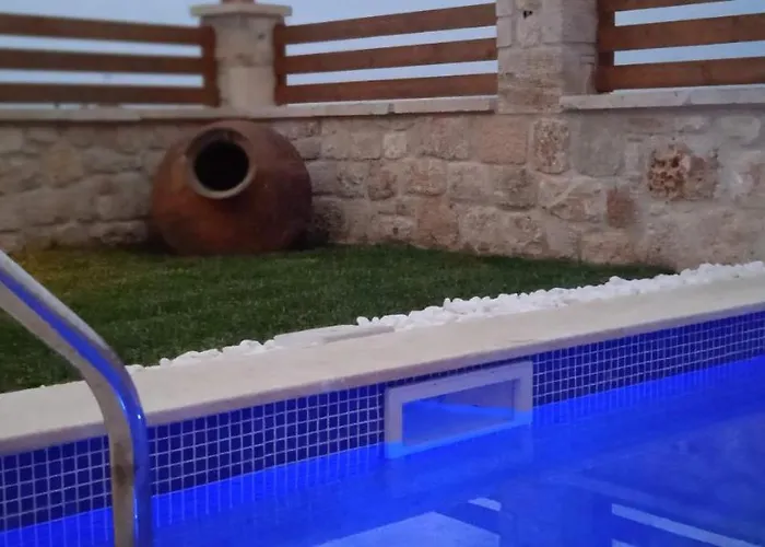 Villa Luxury Stone In Afitos St'aloni