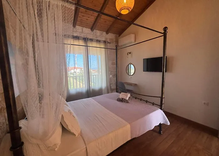 Villa Luxury Stone In Afitos St'aloni *